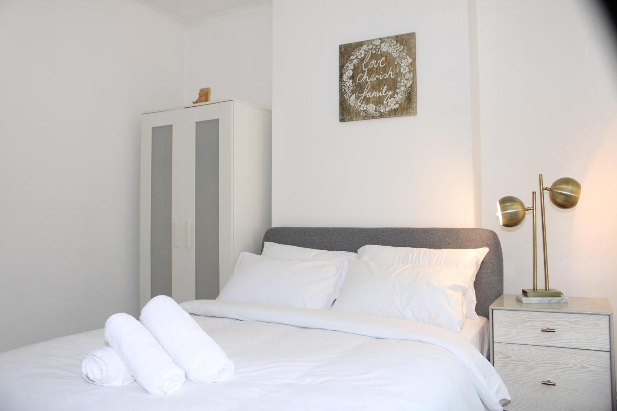 F2S Serviced Apartments 2Bedroom Terrace House With Free Wifi Netflix Suitable For Contractors Walking Distance To Train Station Derby Eksteriør bilde